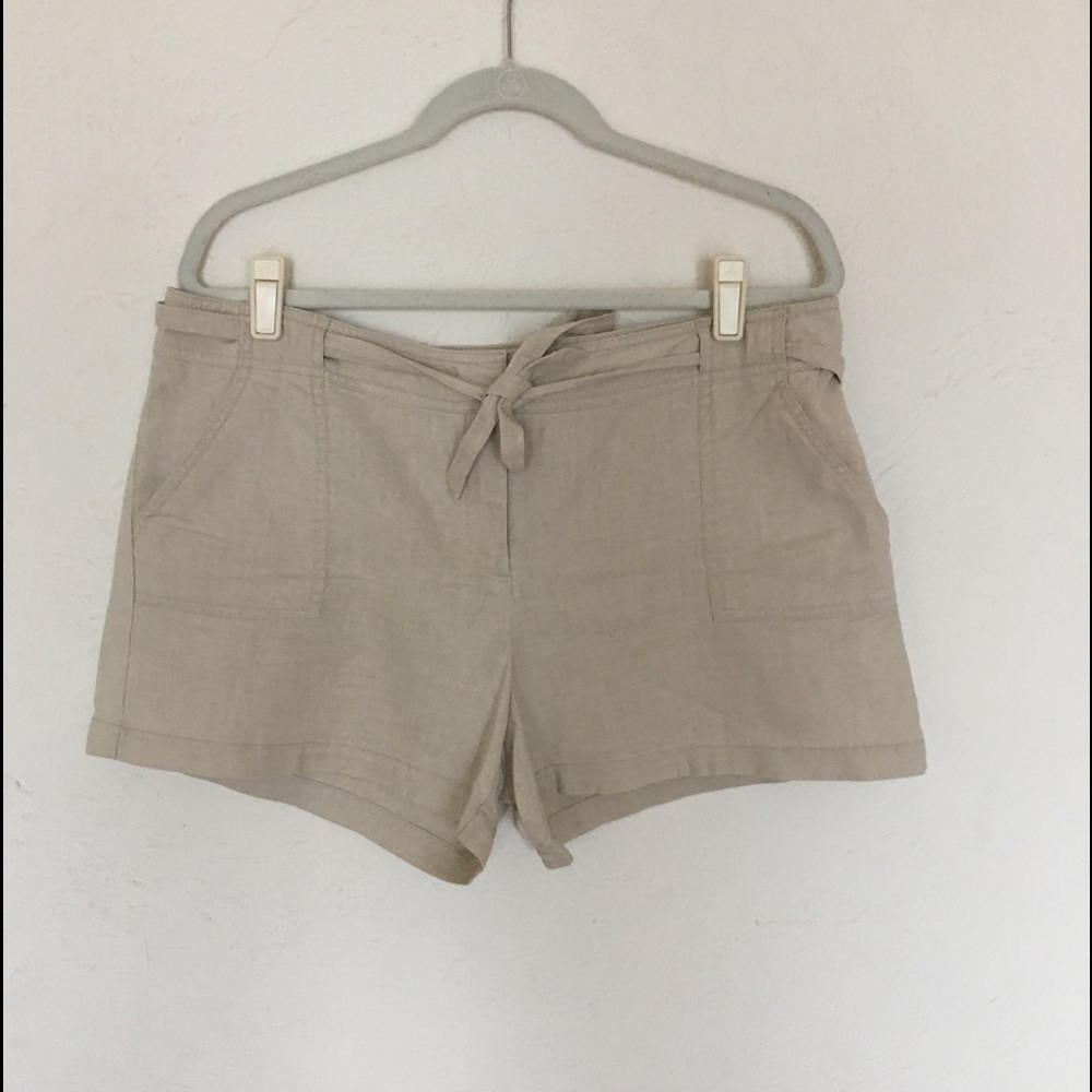 New York & Company Tan Linen Shorts